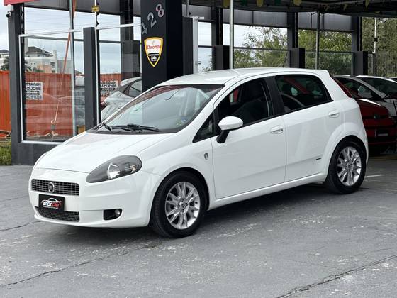 FIAT PUNTO 1.8 SPORTING 16V FLEX 4P AUTOMATIZADO FIAT PUNTO 1.8 SPORTING 16V FLEX 4P AUTOMATIZADO